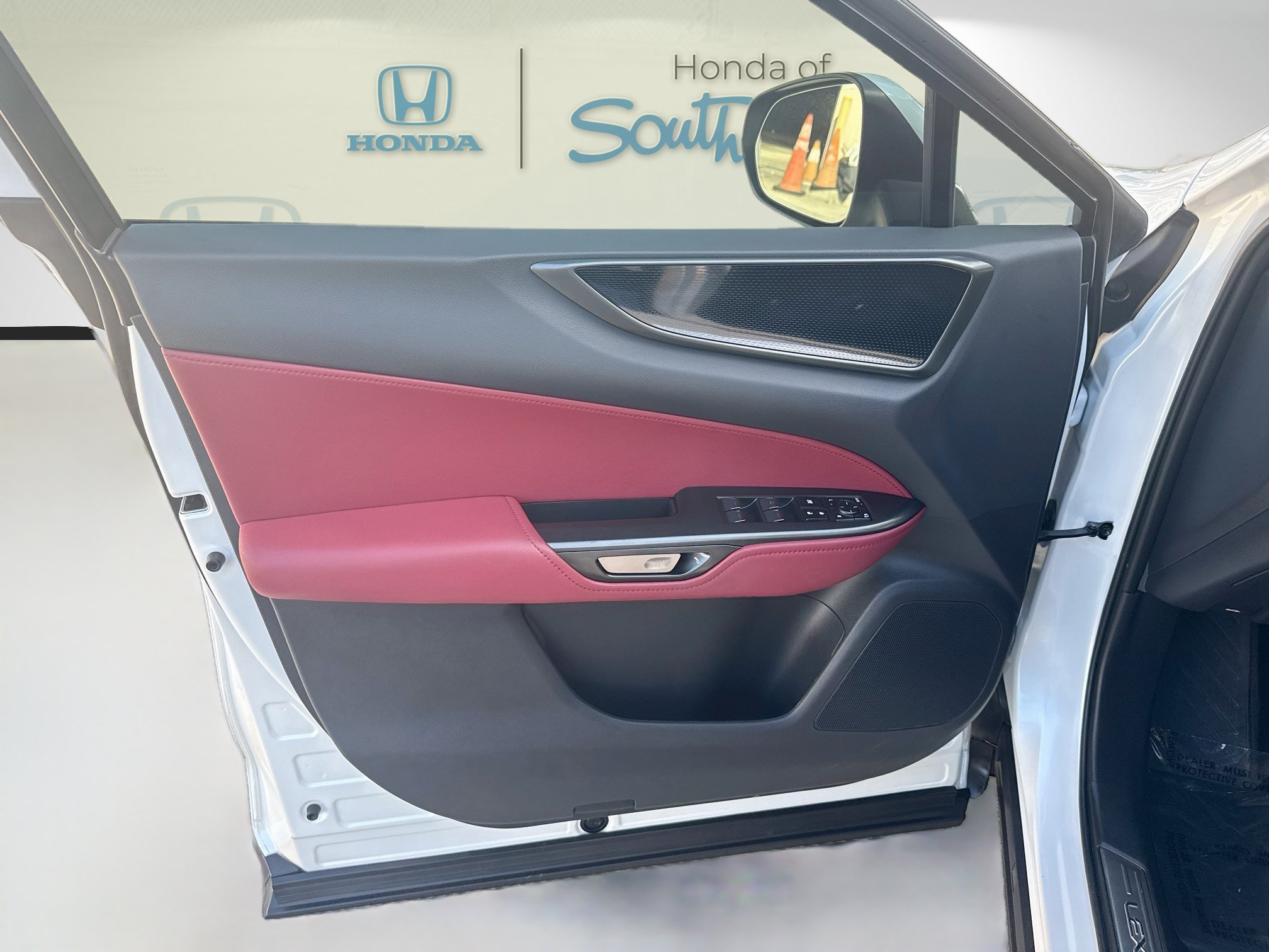 Used 2025 Lexus NX 250 FWD w/ Accessory Package (K3) image 19