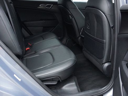 Used 2023 Kia Sportage EX image 27