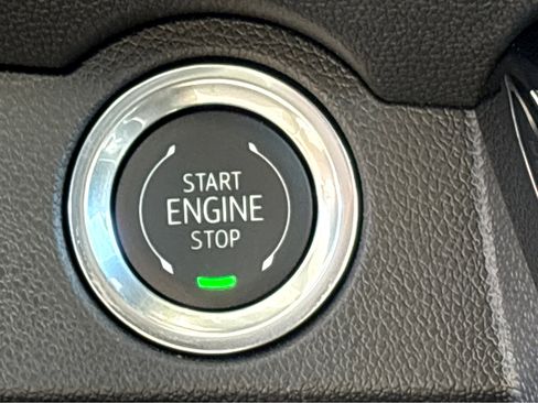 New 2026 Chevrolet Traverse LT w/ Midnight/Sport Edition image 7