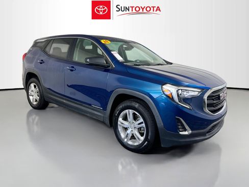 Used 2020 GMC Terrain SLE image 1