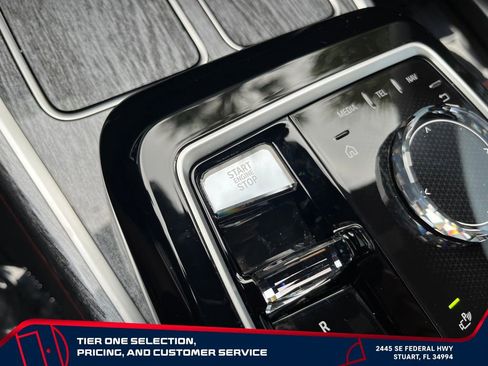 Used 2023 BMW 760i xDrive AWD/4WD image 30