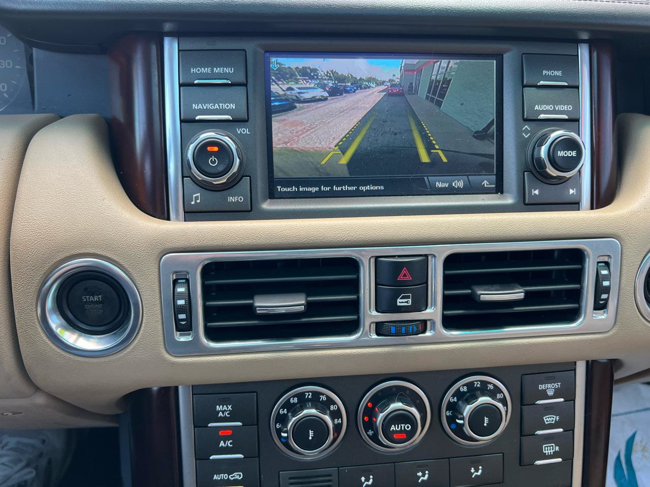 Used 2011 Land Rover Range Rover Supercharged AWD/4WD image 19