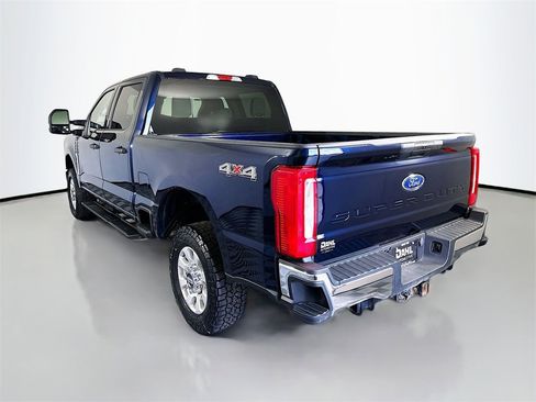 Used 2024 Ford F250 XLT image 5