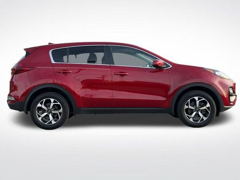 Used 2022 Kia Sportage LX image 3