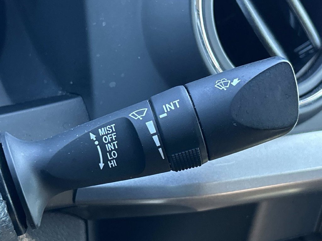 Used 2021 Toyota Tacoma SR5 RWD image 29