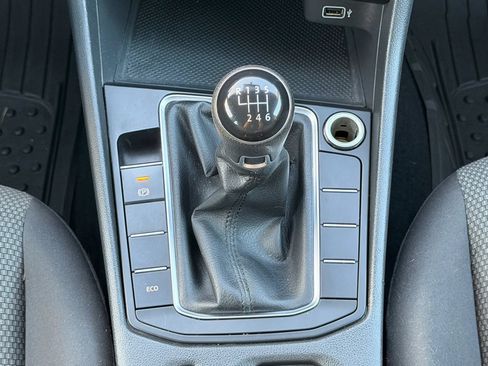 Used 2019 Volkswagen Jetta S FWD image 2