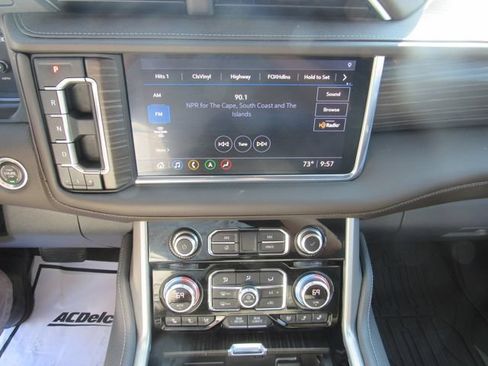 Certified 2021 GMC Yukon Denali w/ Denali Premium Package AWD/4WD image 19