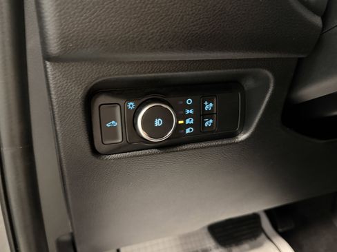 Used 2025 Ford Ranger XLT AWD/4WD image 17