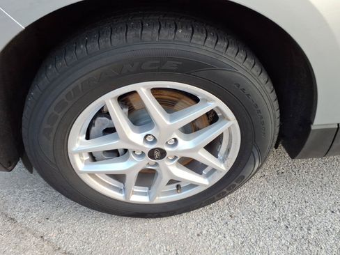 Certified 2024 Ford Edge SEL AWD/4WD image 7