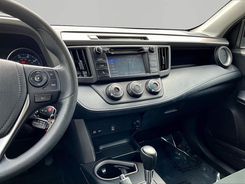 Used 2018 Toyota RAV4 LE w/ All Weather Liner Package AWD/4WD image 7