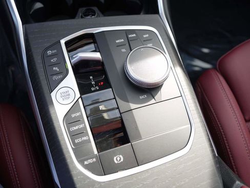 New 2026 BMW 330i Sedan w/ M Sport Package image 24