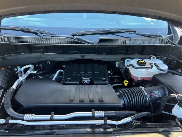 Certified 2024 Chevrolet Silverado 1500 LT AWD/4WD image 33