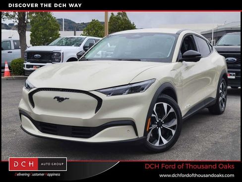 Certified 2025 Ford Mustang Mach-E Select w/ Comfort Package Lite AWD/4WD image 1