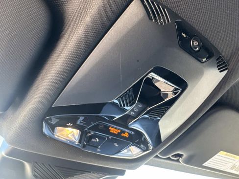 Certified 2025 BMW X2 xDrive28i image 23