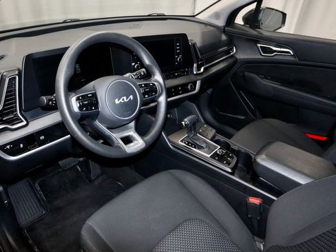 Used 2025 Kia Sportage LX AWD/4WD image 25
