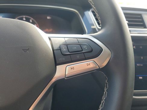 Used 2024 Volkswagen Tiguan S image 22