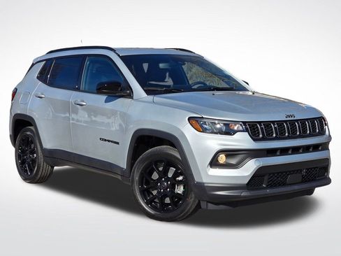 New 2026 Jeep Compass Latitude image 15