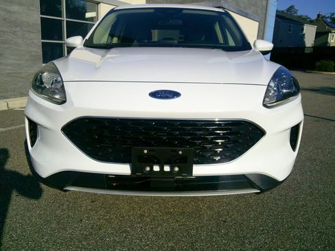 Used 2020 Ford Escape SE FWD image 6