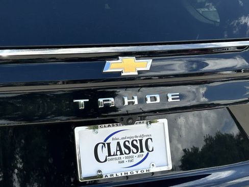 Used 2025 Chevrolet Tahoe LT RWD image 7