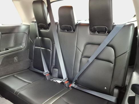 Used 2024 Nissan Pathfinder SL image 15