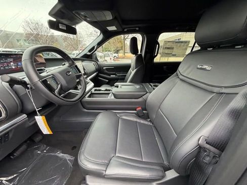 New 2025 Ford Expedition Platinum w/ Stealth Appearance Package image 17