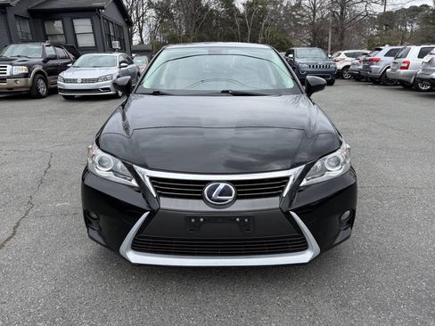 Used 2014 Lexus CT 200h Base 4dr Hatchback image 3