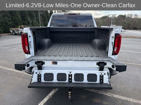 Used 2022 GMC Sierra 1500 SLT w/ SLT Premium Plus Package image 17