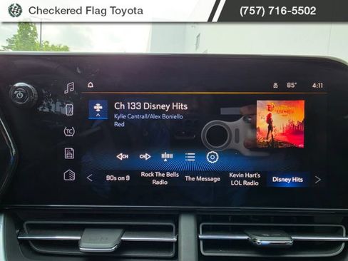 Used 2024 Chevrolet Trax RS w/ Sunroof Package FWD image 31