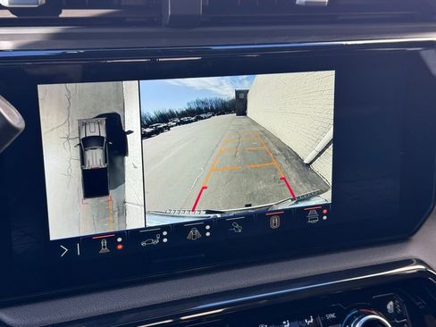 Used 2024 GMC Sierra 2500 AT4 w/ AT4 Premium Plus Package image 45