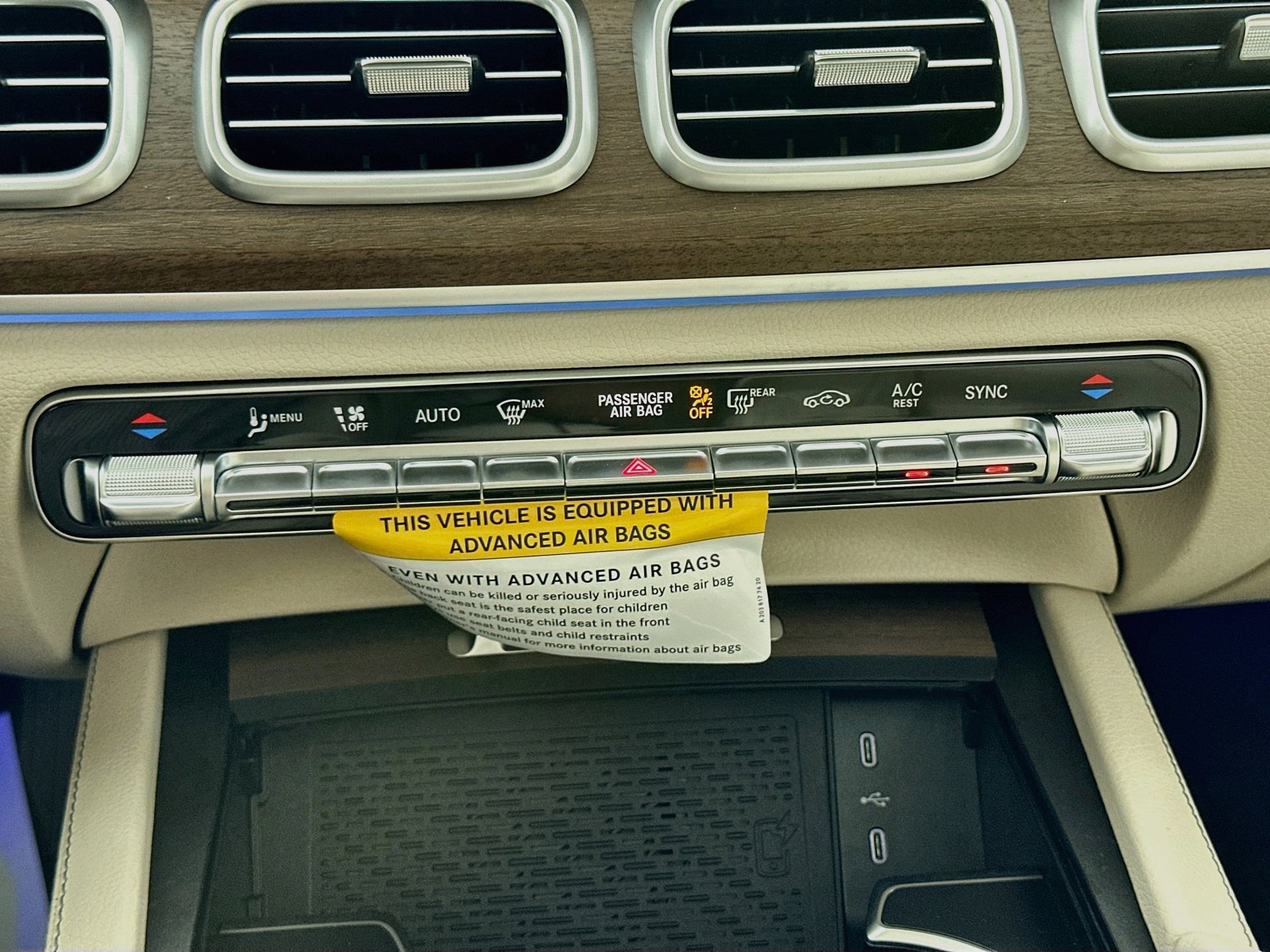 New 2026 Mercedes-Benz GLE 450 4MATIC image 17