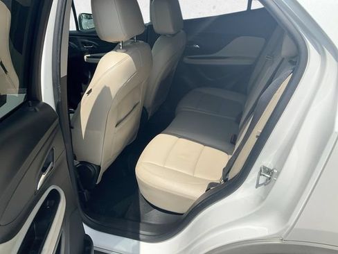 Used 2019 Buick Encore Essence w/ Experience Buick Package FWD image 13