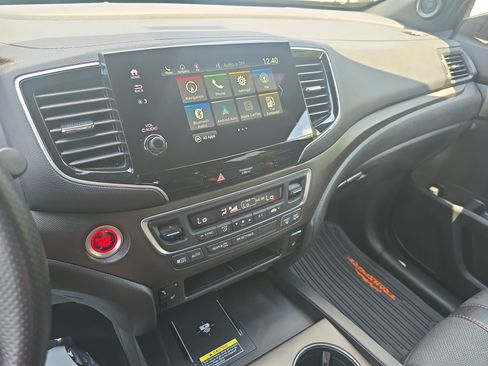 Used 2024 Honda Passport TrailSport image 20