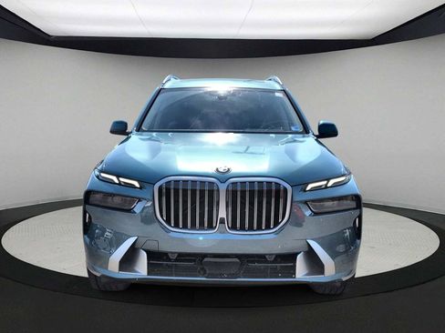 New 2026 BMW X7 xDrive40i w/ Premium Package AWD/4WD image 3