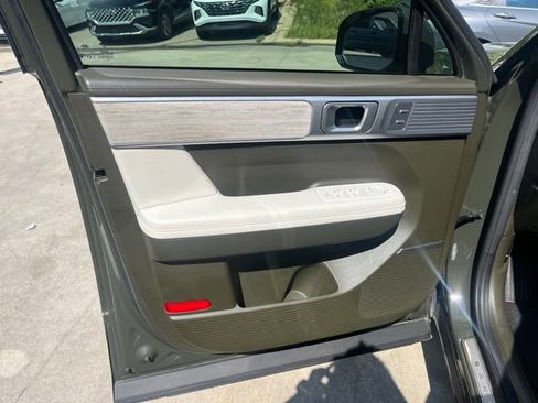 Used 2024 Hyundai Santa Fe Calligraphy FWD image 11