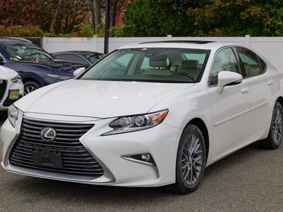 Used 2018 Lexus ES 350 w/ Premier Package