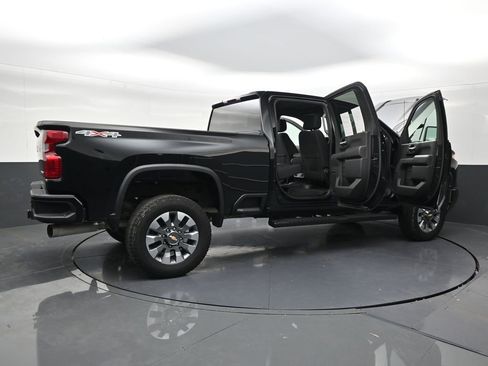 Used 2025 Chevrolet Silverado 2500 Custom w/ Custom Value Package AWD/4WD image 28