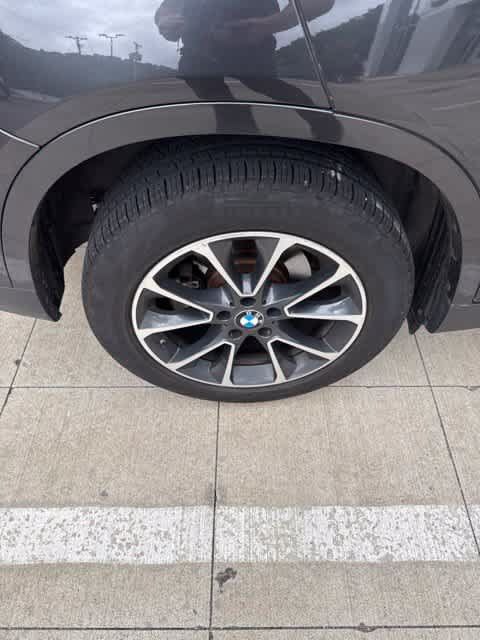 Used 2017 BMW X5 xDrive40e AWD/4WD image 5