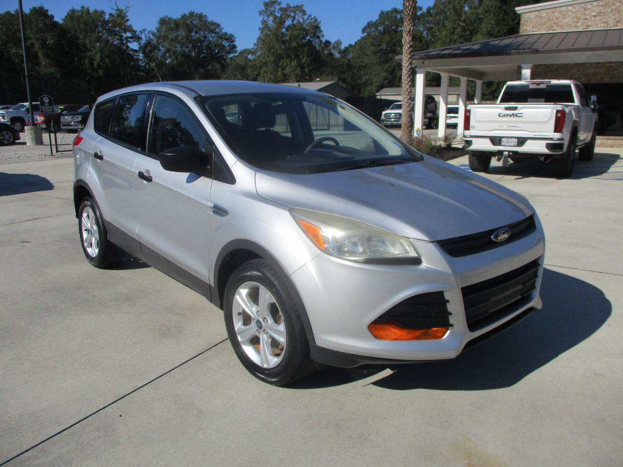 Used 2014 Ford Escape S FWD image 4