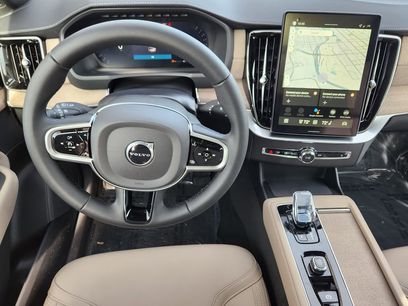 New 2026 Volvo XC90 B6 Plus w/ Protection Package Premier