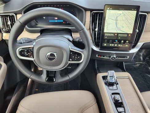 New 2026 Volvo XC90 B6 Plus w/ Protection Package Premier AWD/4WD image 3