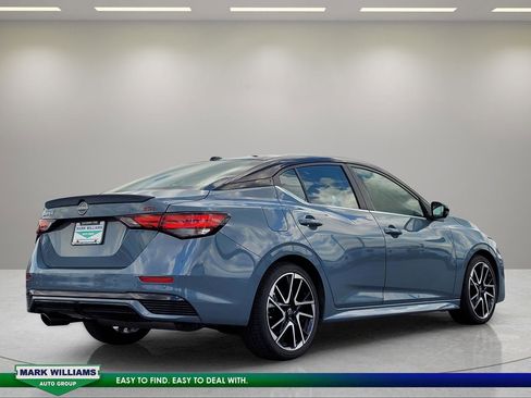 Used 2024 Nissan Sentra SR w/ SR Premium Package FWD image 4