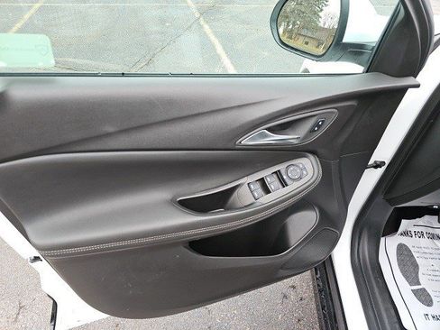 Used 2024 Buick Encore GX Sport Touring image 21