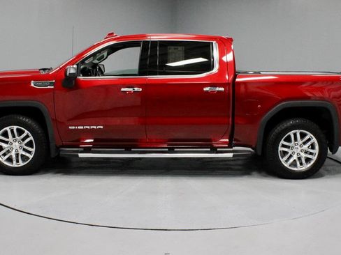 Used 2021 GMC Sierra 1500 SLT w/ SLT Premium Package AWD/4WD image 8