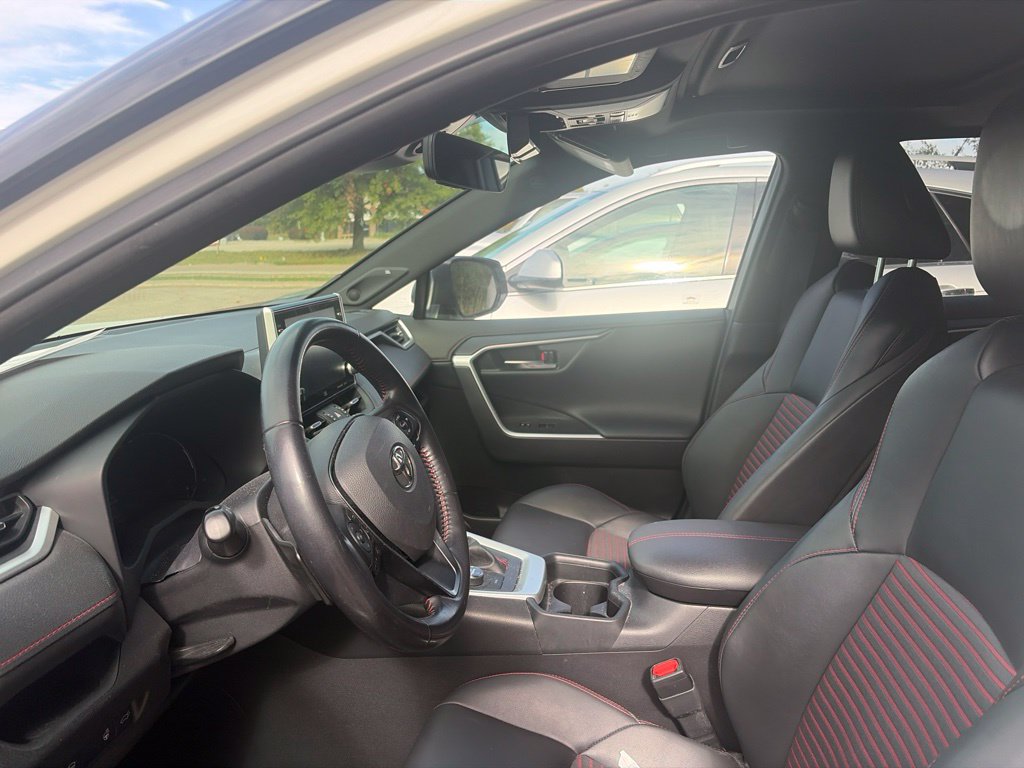 Used 2021 Toyota RAV4 XSE w/ Weather Package AWD/4WD image 4