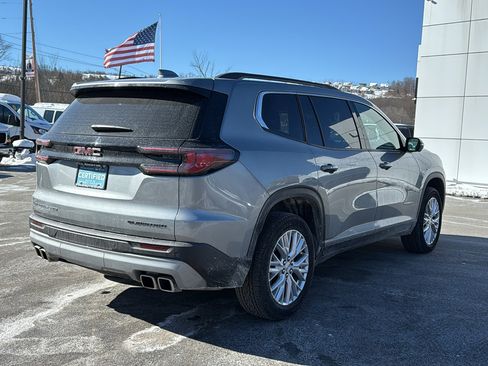Certified 2025 GMC Acadia Elevation w/ Elevation Premium Package image 4