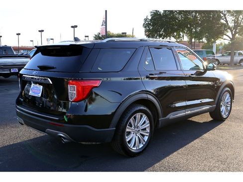 Used 2022 Ford Explorer Limited w/ Equipment Group 301A RWD image 13