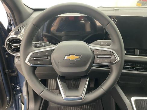 New 2027 Chevrolet Equinox LT w/ Convenience Package II AWD/4WD image 11