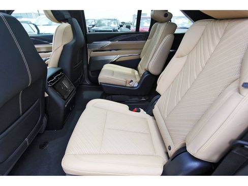 New 2026 Cadillac Escalade IQ Sport 2 w/ LPO, ONYX Package AWD/4WD image 7