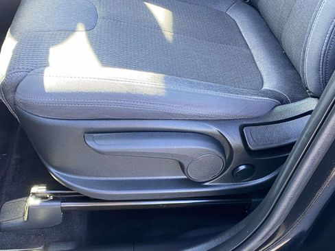 Used 2023 Hyundai Santa Fe SE image 15