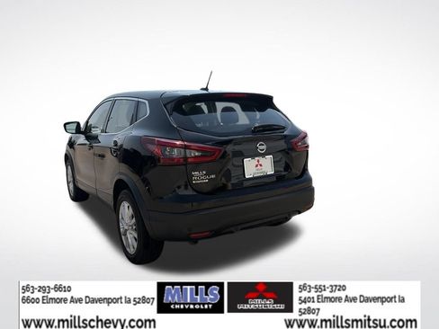 Used 2021 Nissan Rogue Sport S FWD image 3